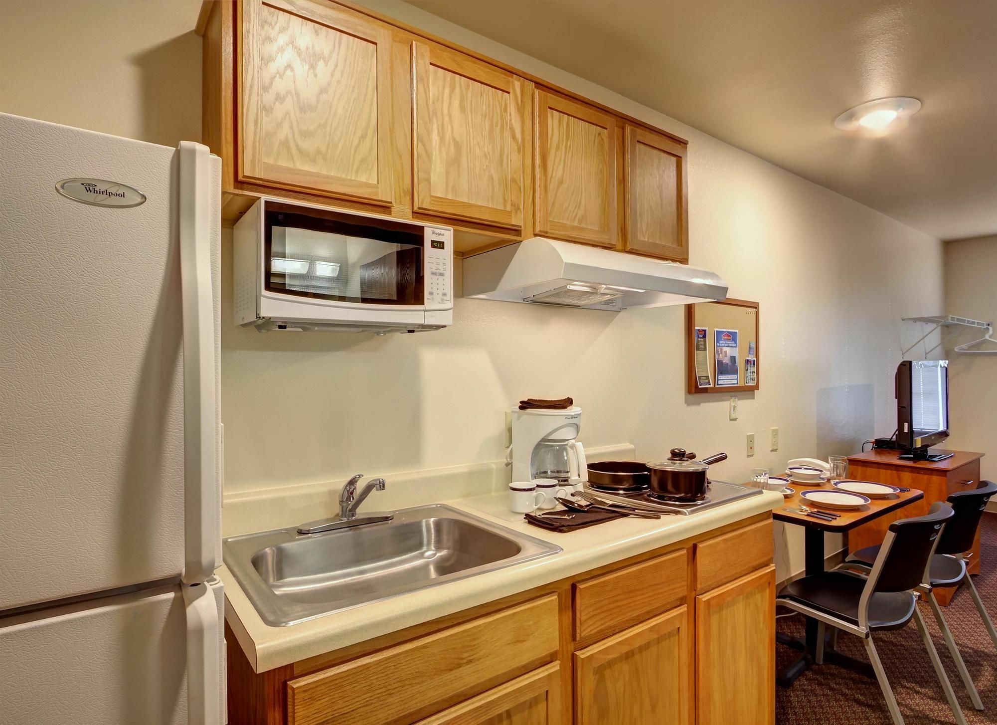 Woodspring Suites 파 외부 사진